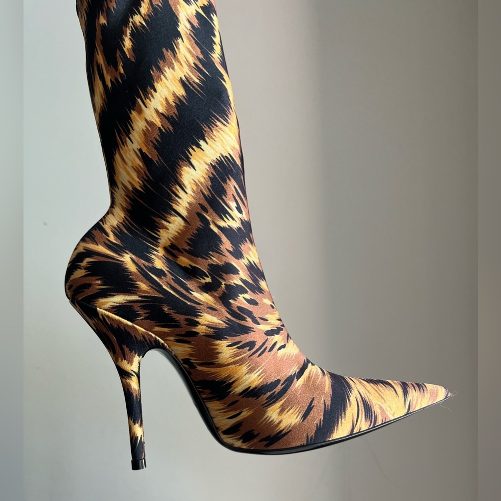*NEW* Balenciaga 37 Leopard Print Knife Spandex Sock Boots 🐆 $1295 - Picture 6 of 8